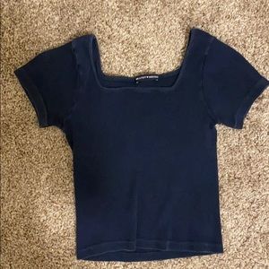 Brandy Melville short sleeve crop top